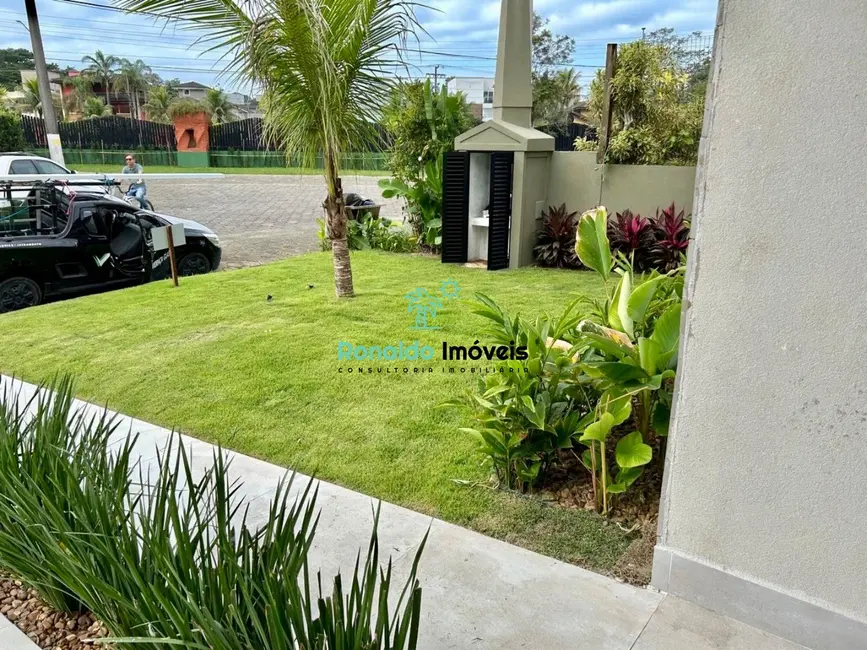 Foto 4 de Casa de Condomínio com 6 quartos à venda, 360m2 em Bertioga - SP