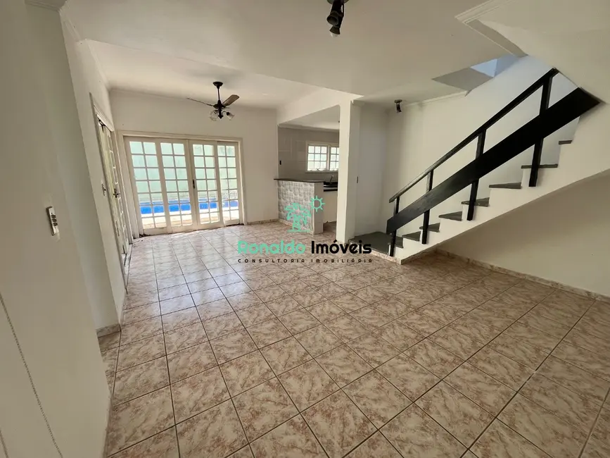 Casa de Condomínio com 3 quartos à venda, 178m2 em Bertioga - SP - imagem 5 Foto 5 de Casa de Condomínio com 3 quartos à venda, 178m2 em Bertioga - SP