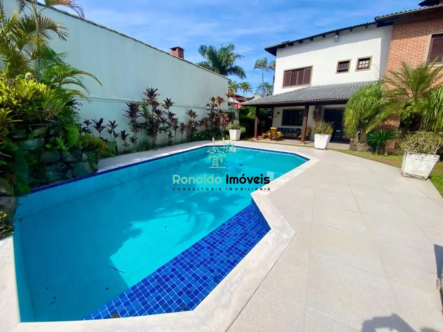 Foto 3 de Casa de Condomínio com 4 quartos à venda, 360m2 em Bertioga - SP