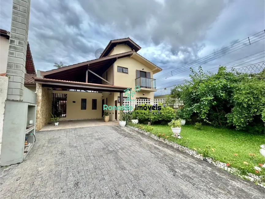 Foto 1 de Casa de Condomínio com 2 quartos à venda, 220m2 em Bertioga - SP