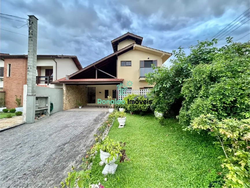 Foto 2 de Casa de Condomínio com 2 quartos à venda, 220m2 em Bertioga - SP