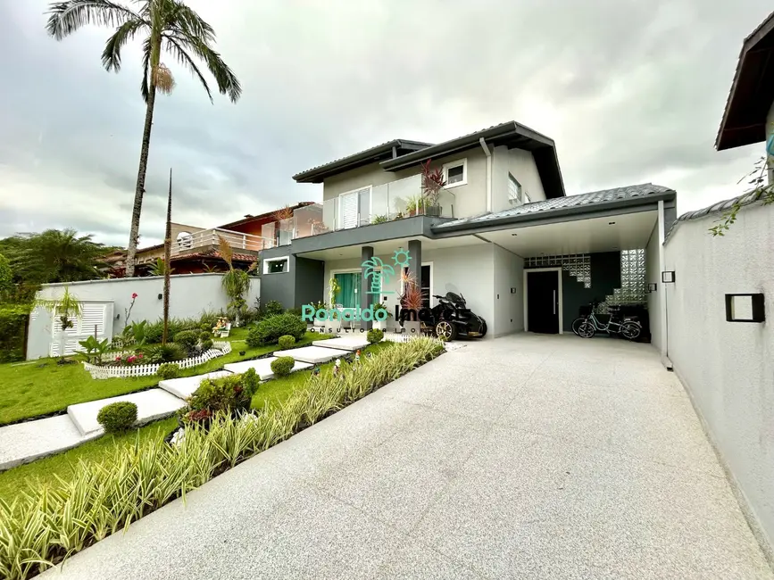 Foto 2 de Casa de Condomínio com 6 quartos à venda, 252m2 em Bertioga - SP