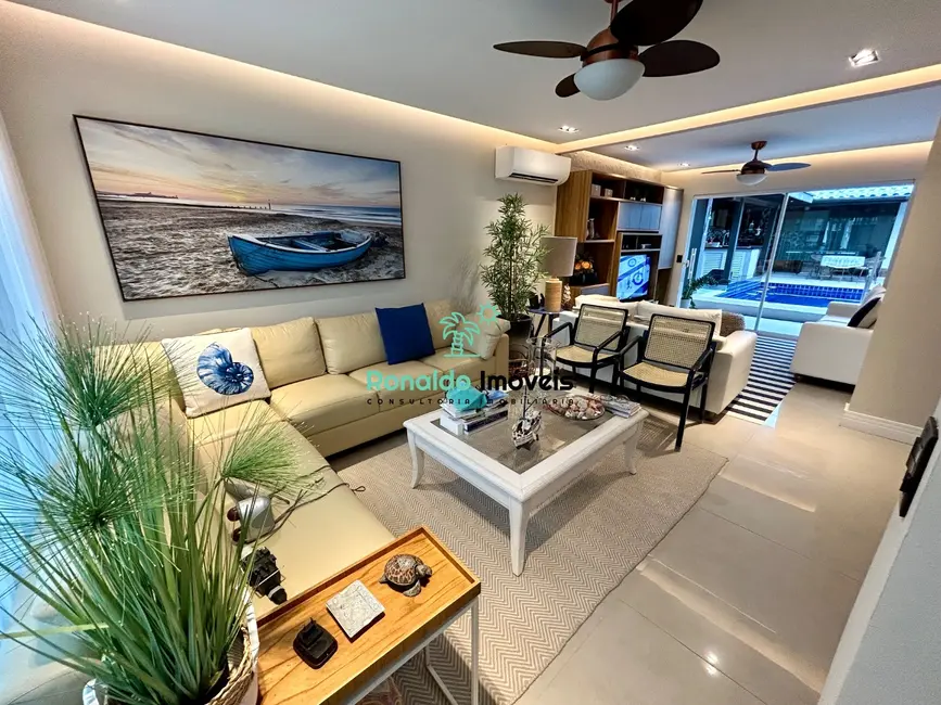 Foto 4 de Casa de Condomínio com 6 quartos à venda, 252m2 em Bertioga - SP