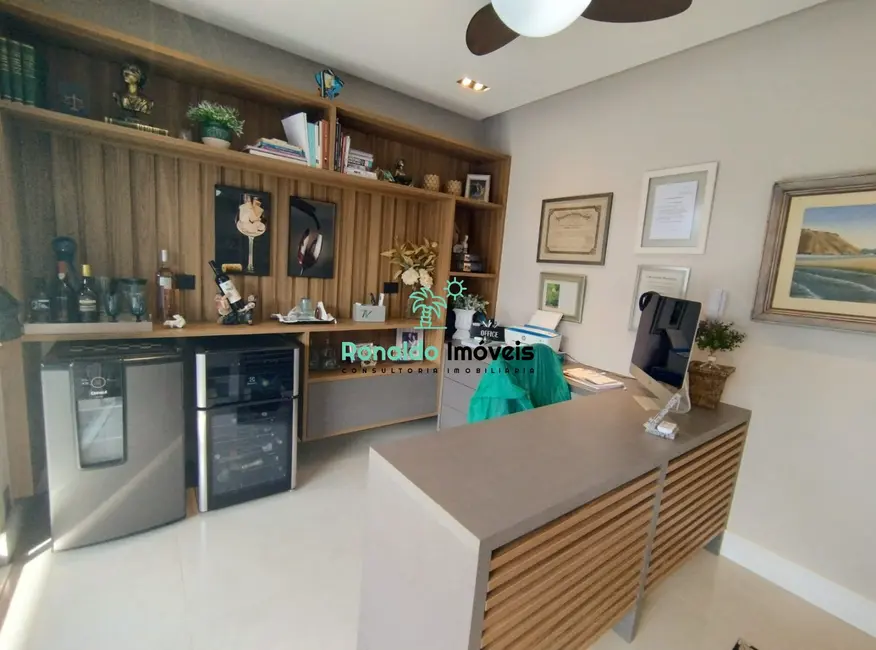 Foto 9 de Casa de Condomínio com 6 quartos à venda, 252m2 em Bertioga - SP