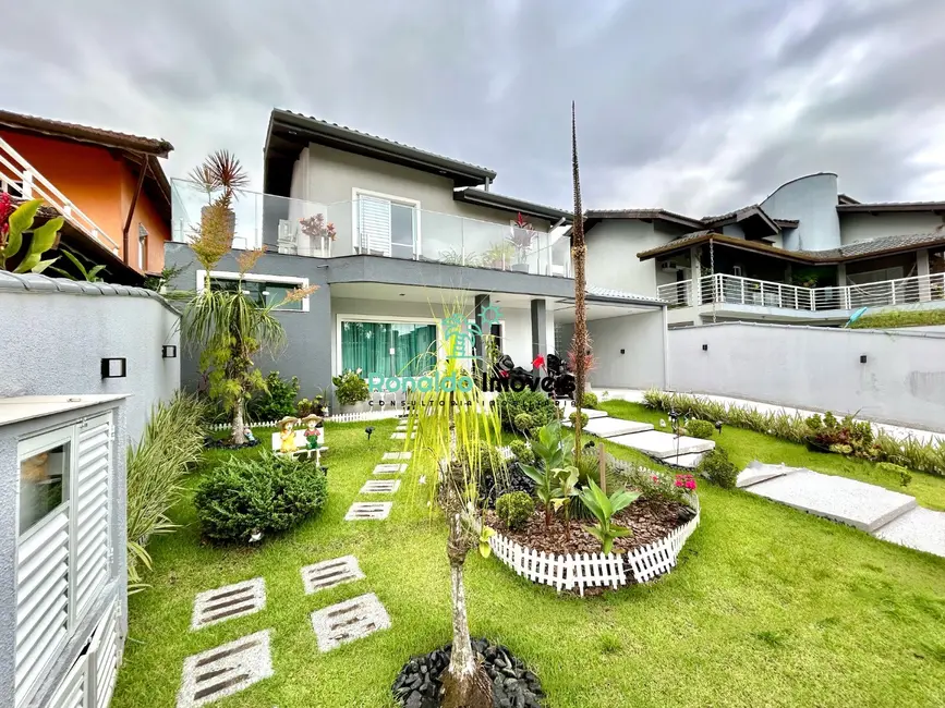 Foto 1 de Casa de Condomínio com 6 quartos à venda, 252m2 em Bertioga - SP