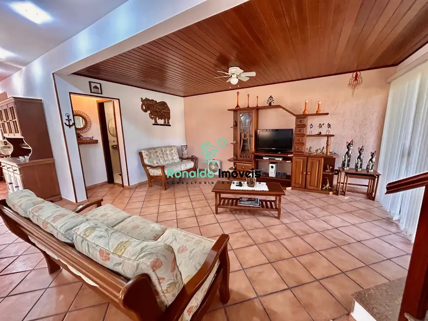 Foto 4 de Casa de Condomínio com 2 quartos à venda, 204m2 em Bertioga - SP