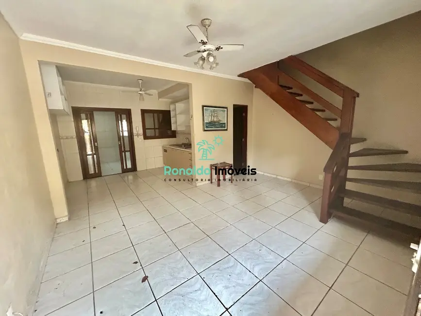 Foto 3 de Casa de Condomínio com 2 quartos à venda, 78m2 em Centro, Bertioga - SP