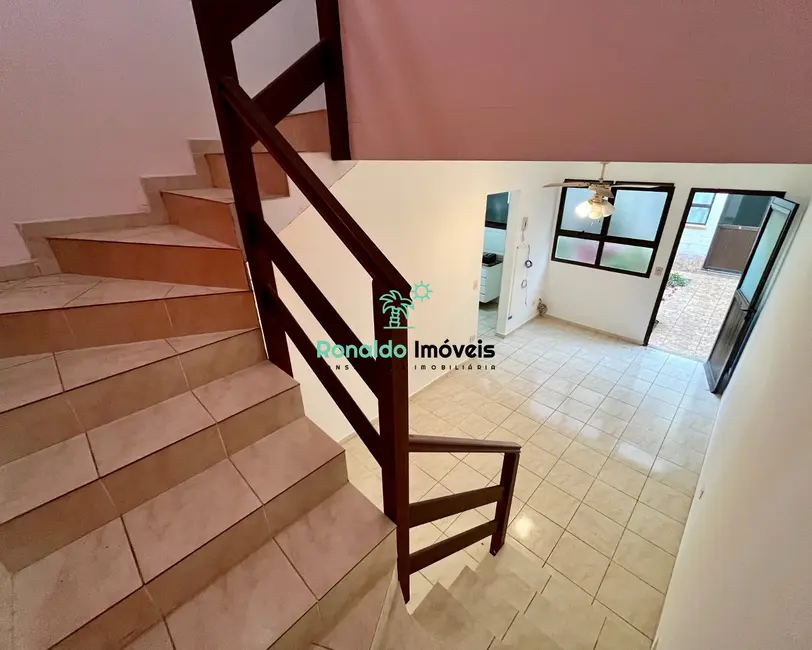 Foto 3 de Casa de Condomínio com 2 quartos à venda, 62m2 em Centro, Bertioga - SP