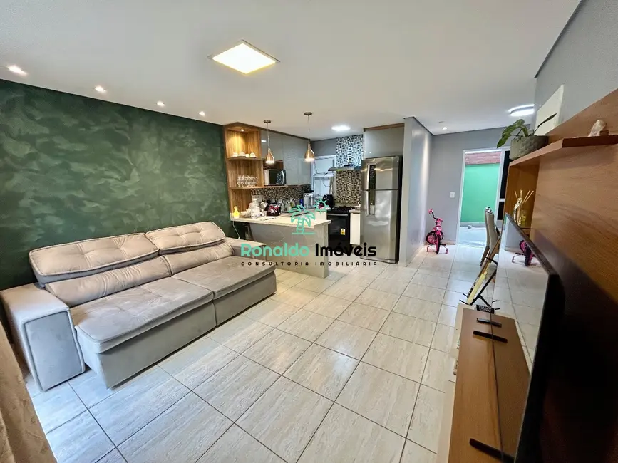 Foto 2 de Casa de Condomínio com 2 quartos à venda, 79m2 em Bertioga - SP