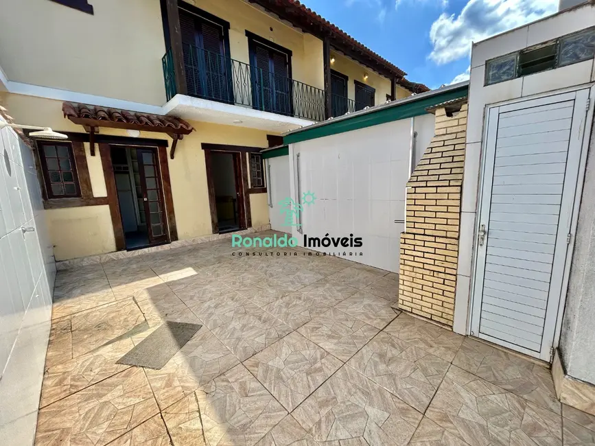 Foto 1 de Casa de Condomínio com 2 quartos à venda, 69m2 em Centro, Bertioga - SP
