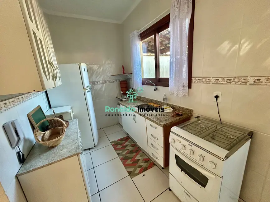 Foto 4 de Casa de Condomínio com 2 quartos à venda, 70m2 em Bertioga - SP