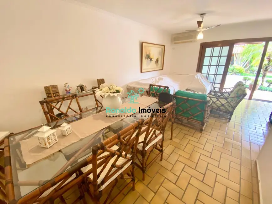 Foto 9 de Casa de Condomínio com 4 quartos à venda, 230m2 em Bertioga - SP