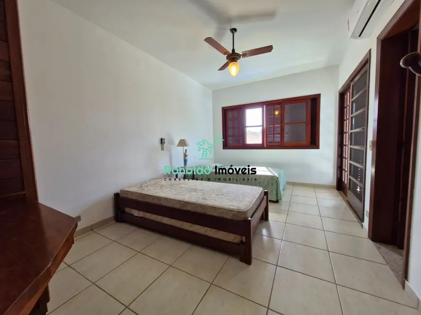 Foto 2 de Casa de Condomínio com 4 quartos à venda, 182m2 em Bertioga - SP