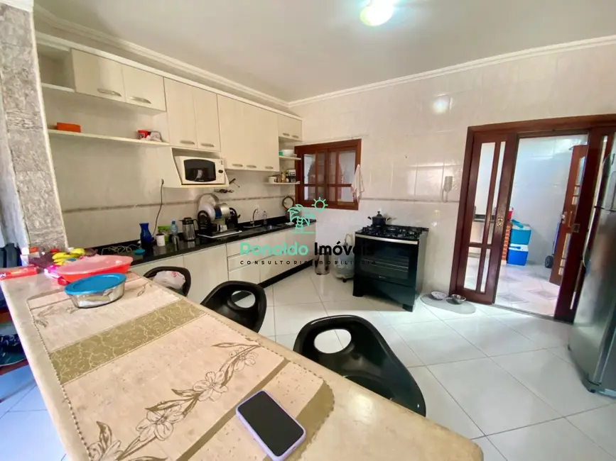 Foto 5 de Casa de Condomínio com 3 quartos à venda, 84m2 em Centro, Bertioga - SP