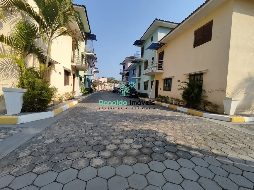 Foto 2 de Casa de Condomínio com 2 quartos à venda, 80m2 em Bertioga - SP