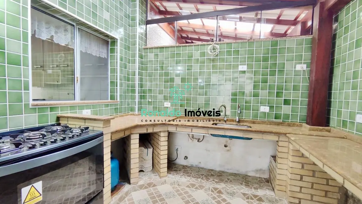 Foto 2 de Casa de Condomínio com 2 quartos à venda, 80m2 em Bertioga - SP