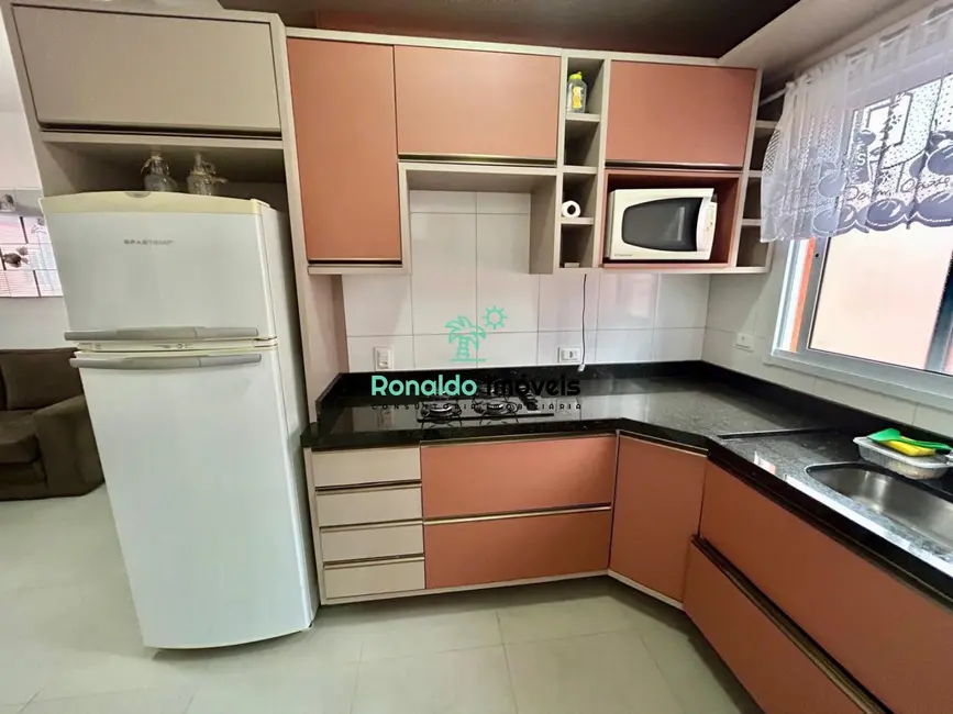 Foto 3 de Casa de Condomínio com 2 quartos à venda, 51m2 em Bertioga - SP