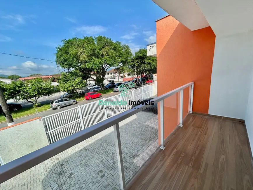 Foto 2 de Casa de Condomínio com 2 quartos à venda, 62m2 em Centro, Bertioga - SP