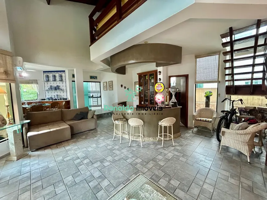 Foto 9 de Casa de Condomínio com 3 quartos à venda, 267m2 em Bertioga - SP