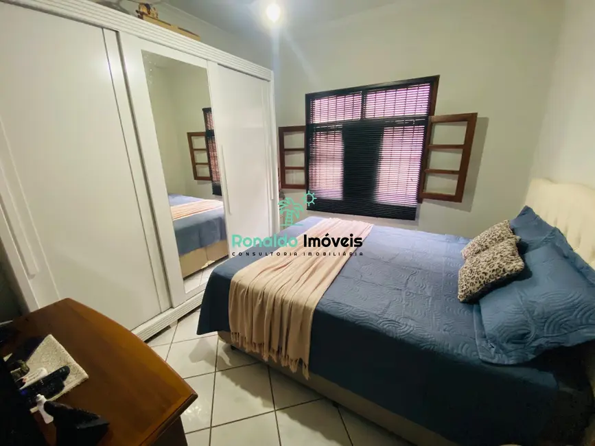 Foto 9 de Casa com 2 quartos à venda, 79m2 em Centro, Bertioga - SP