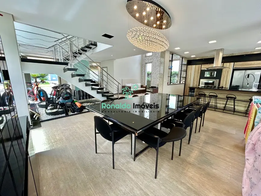 Foto 8 de Casa de Condomínio com 6 quartos à venda, 366m2 em Bertioga - SP