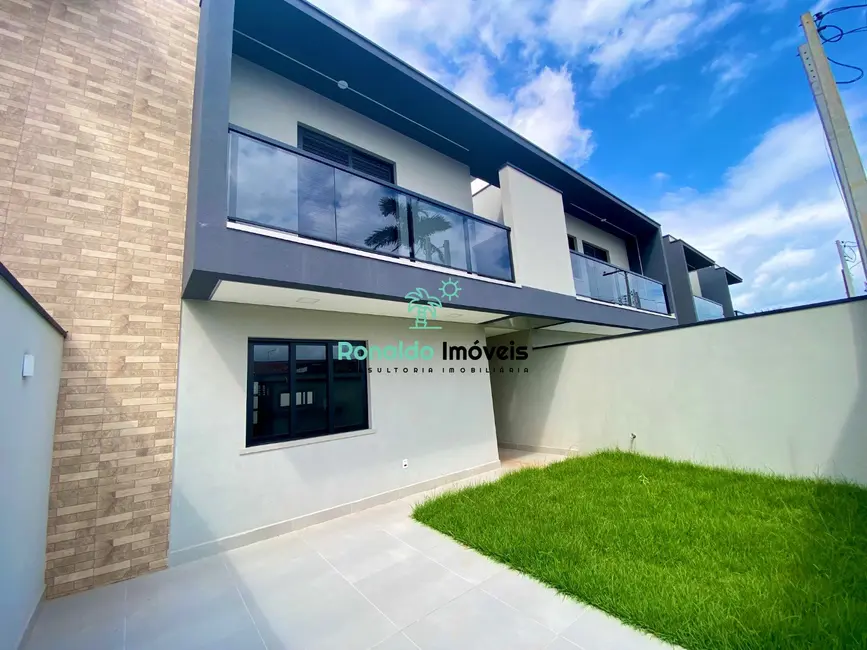 Foto 1 de Casa com 2 quartos à venda, 87m2 em Centro, Bertioga - SP