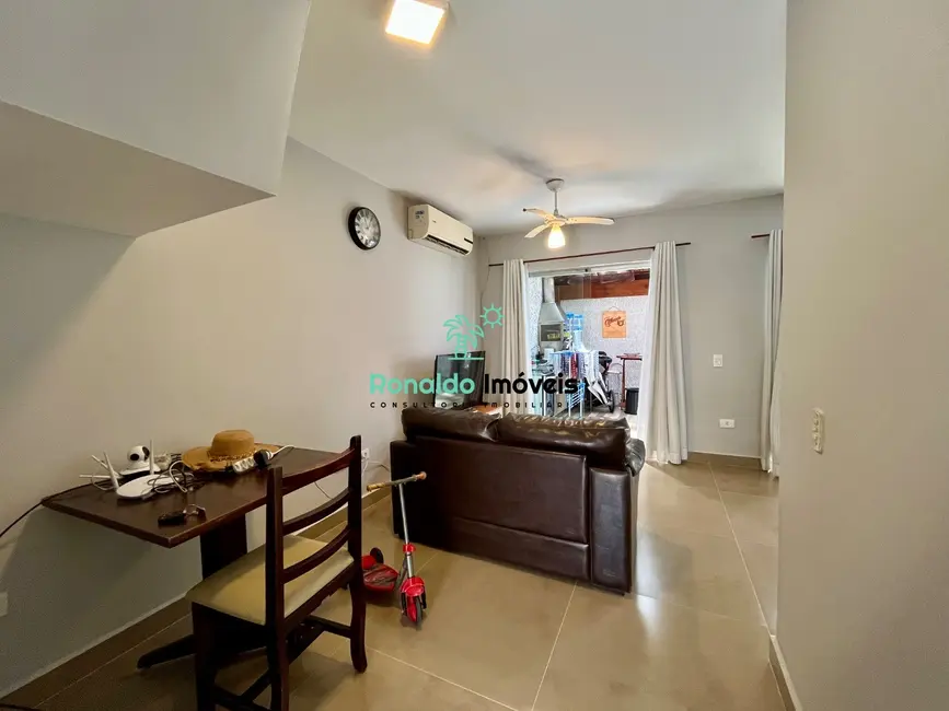 Foto 2 de Casa de Condomínio com 2 quartos à venda, 105m2 em Bertioga - SP