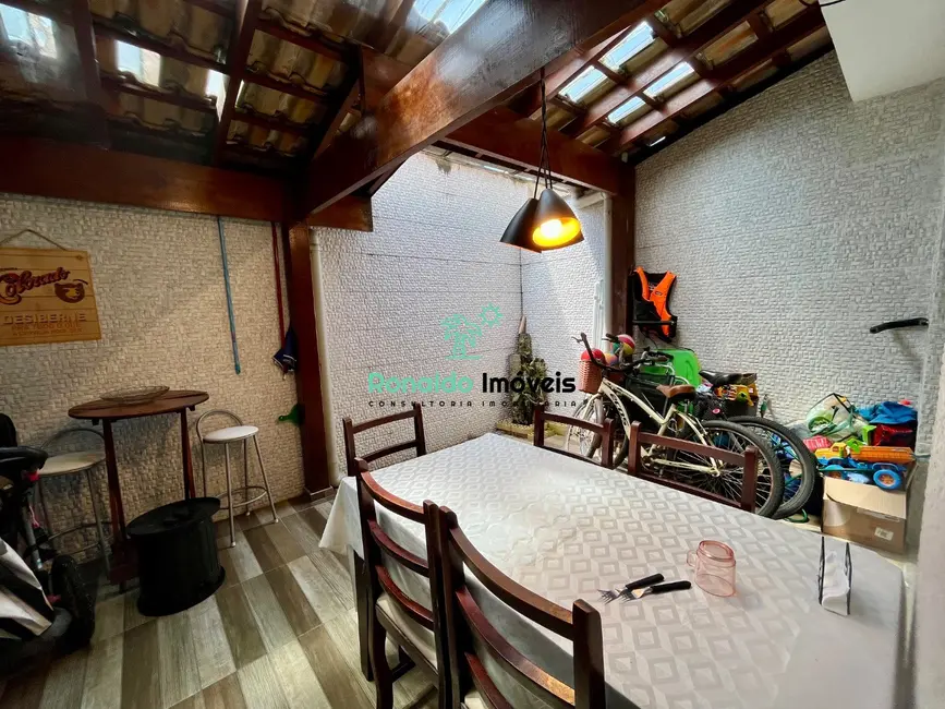 Foto 8 de Casa de Condomínio com 2 quartos à venda, 105m2 em Bertioga - SP