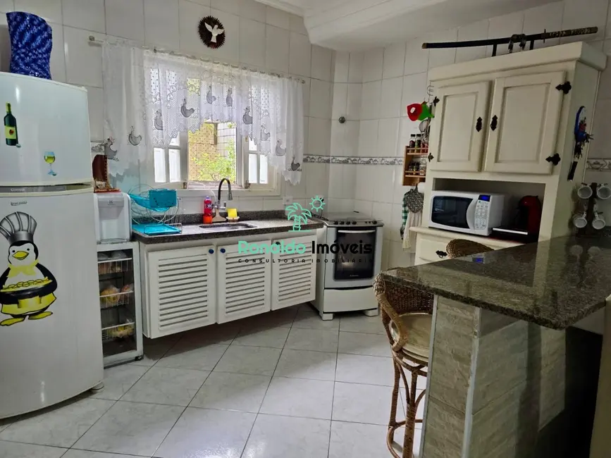 Foto 6 de Casa de Condomínio com 2 quartos à venda, 79m2 em Bertioga - SP