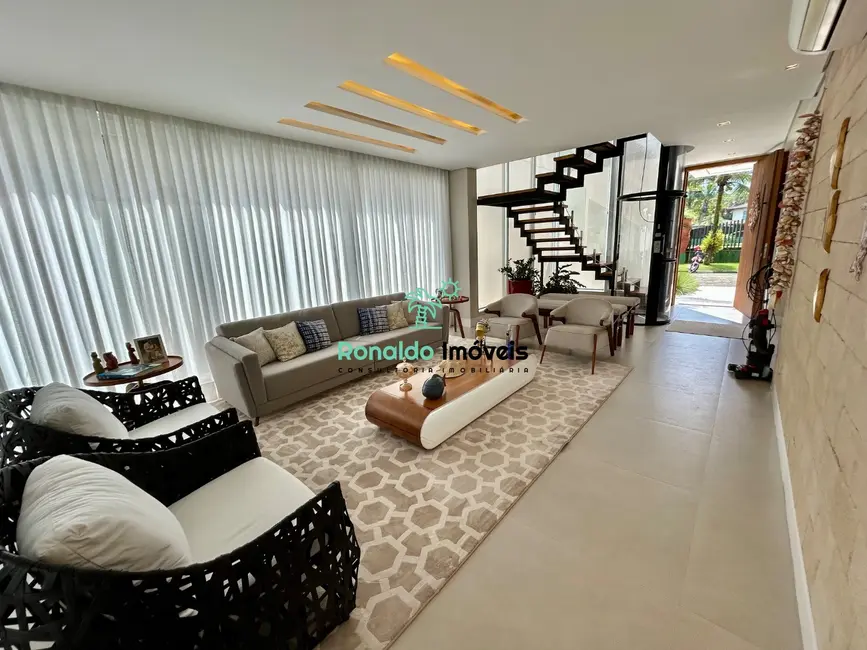 Foto 5 de Casa de Condomínio com 6 quartos à venda, 450m2 em Bertioga - SP