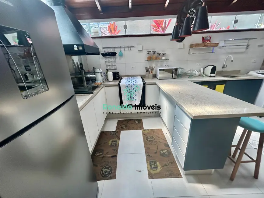 Foto 9 de Casa de Condomínio com 2 quartos à venda, 75m2 em Bertioga - SP