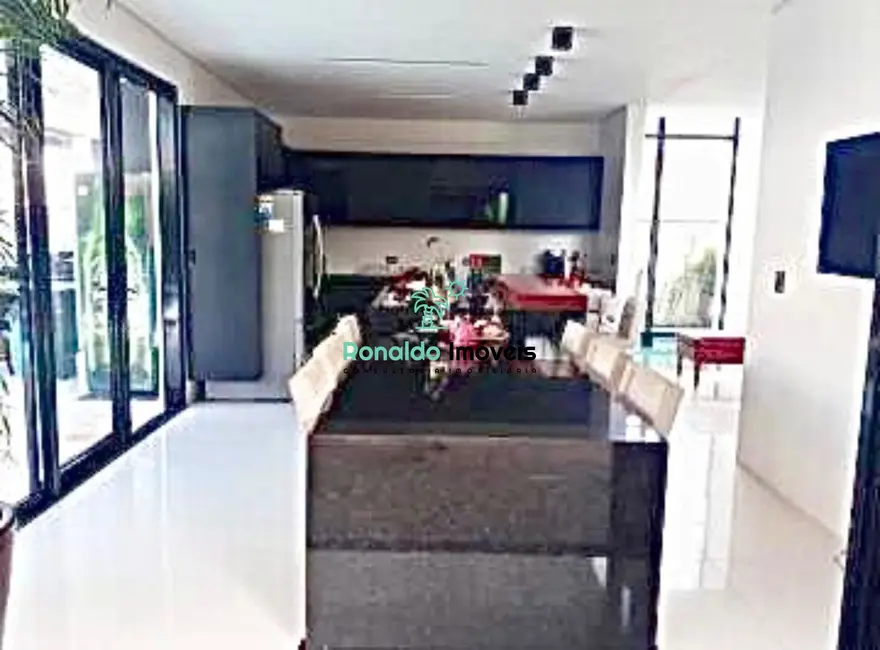 Foto 8 de Casa de Condomínio com 5 quartos à venda, 385m2 em Bertioga - SP