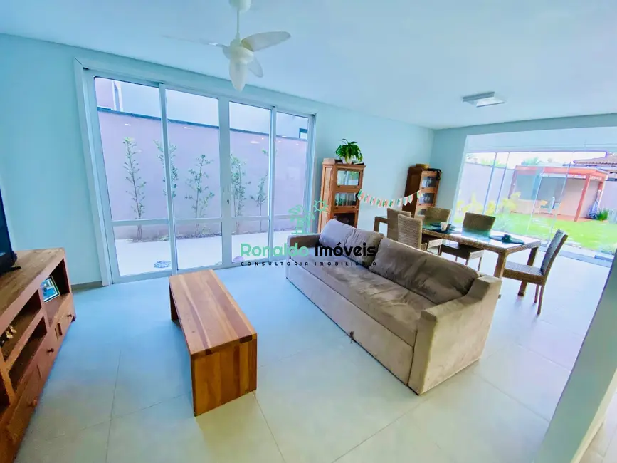 Foto 4 de Casa de Condomínio com 4 quartos à venda, 324m2 em Bertioga - SP