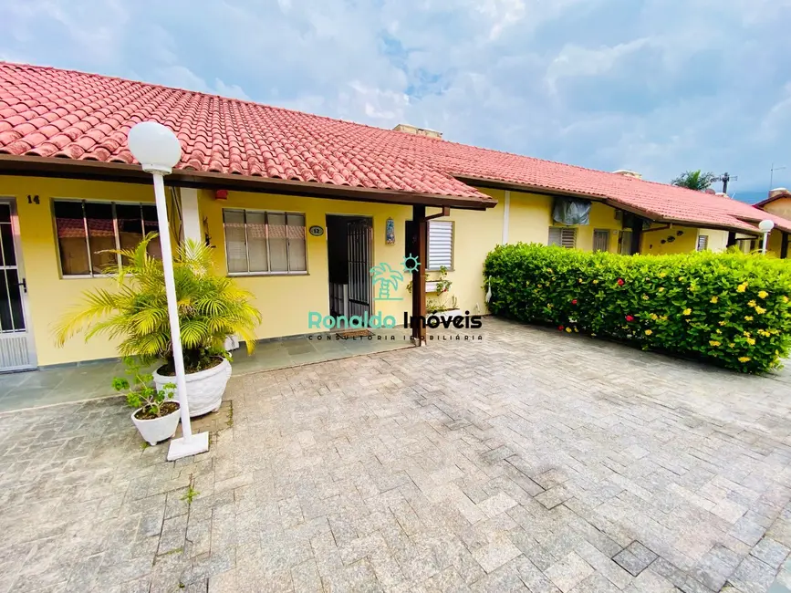 Foto 2 de Casa de Condomínio com 2 quartos à venda, 58m2 em Bertioga - SP