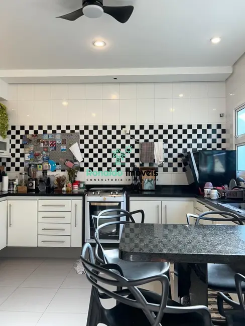 Foto 8 de Casa de Condomínio com 4 quartos à venda, 313m2 em Bertioga - SP
