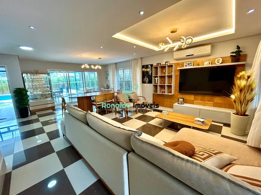 Foto 3 de Casa de Condomínio com 6 quartos à venda, 307m2 em Bertioga - SP