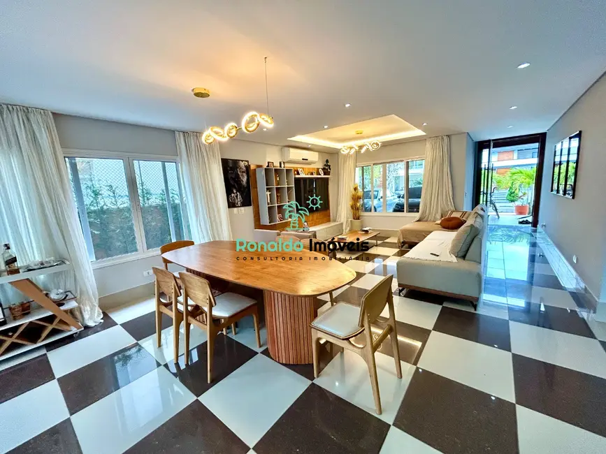 Foto 4 de Casa de Condomínio com 6 quartos à venda, 307m2 em Bertioga - SP