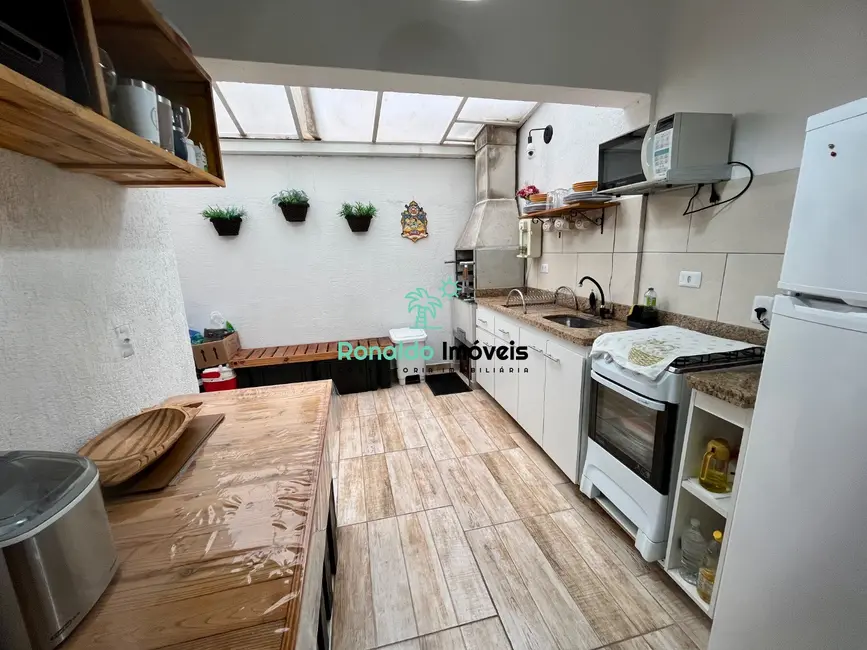 Foto 7 de Casa de Condomínio com 2 quartos à venda, 57m2 em Centro, Bertioga - SP