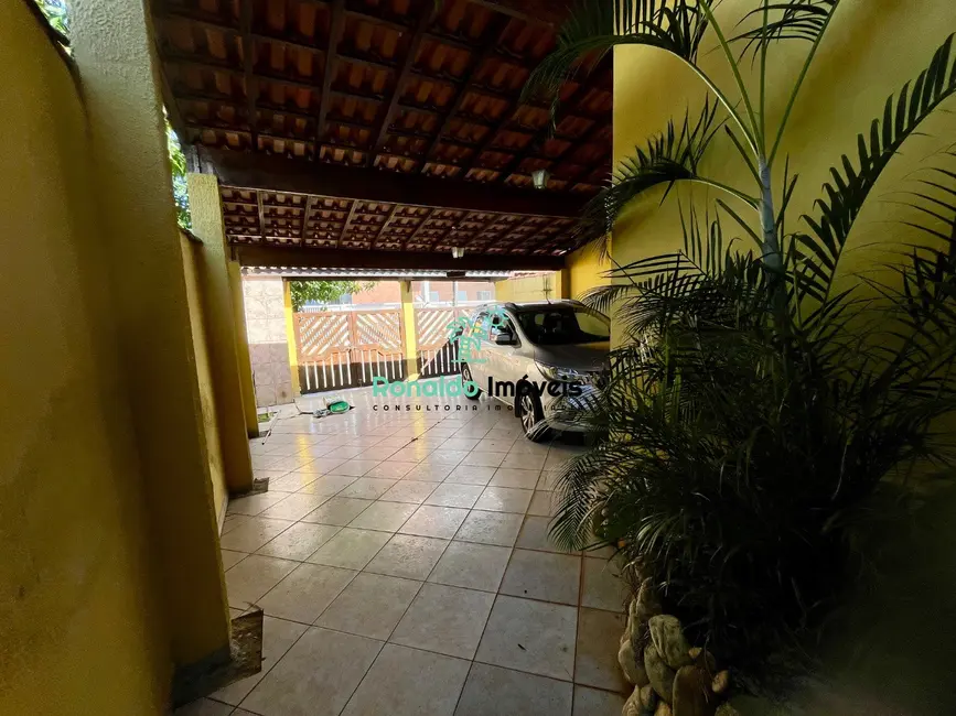 Casa com 5 quartos à venda, 216m2 em Bertioga - SP - imagem 2 Foto 2 de Casa com 5 quartos à venda, 216m2 em Bertioga - SP