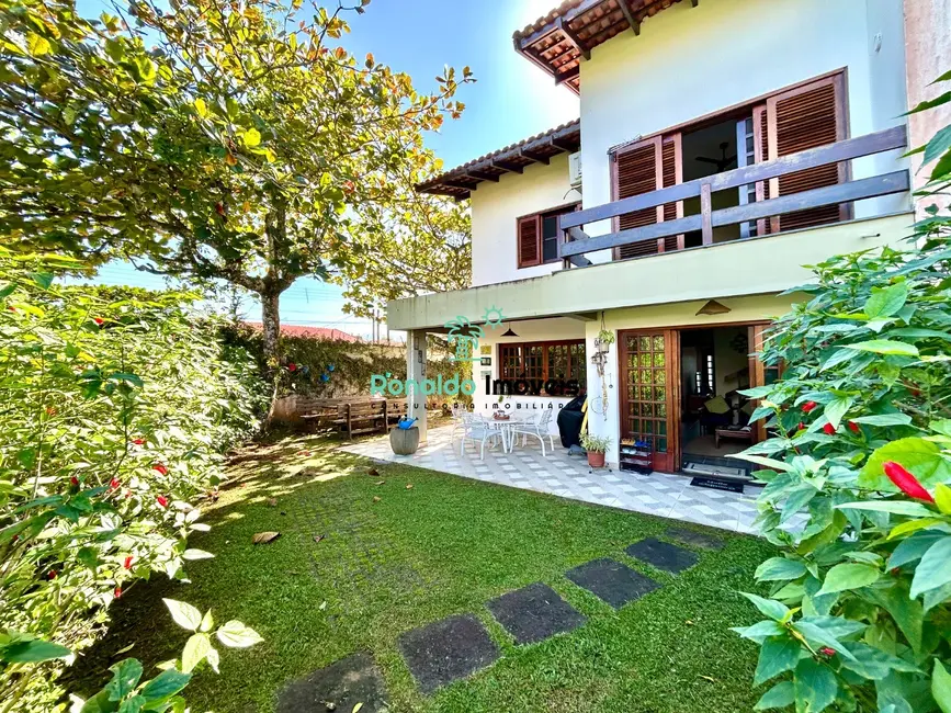 Foto 1 de Casa de Condomínio com 3 quartos à venda, 183m2 em Bertioga - SP