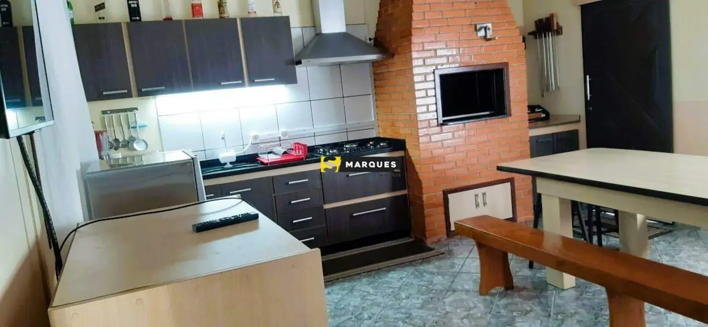 Foto 6 de Casa com 3 quartos à venda, 246m2 em Anita Garibaldi, Joinville - SC