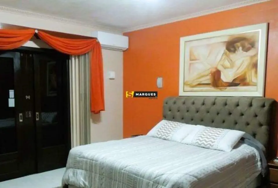 Foto 3 de Casa com 3 quartos à venda, 246m2 em Anita Garibaldi, Joinville - SC