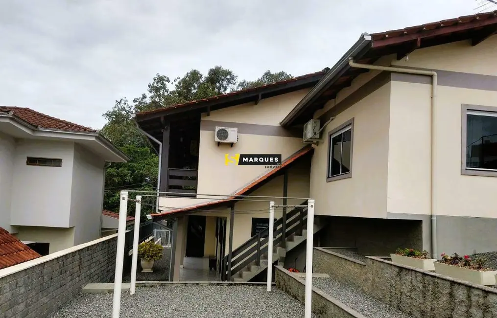 Foto 7 de Casa com 3 quartos à venda, 246m2 em Anita Garibaldi, Joinville - SC