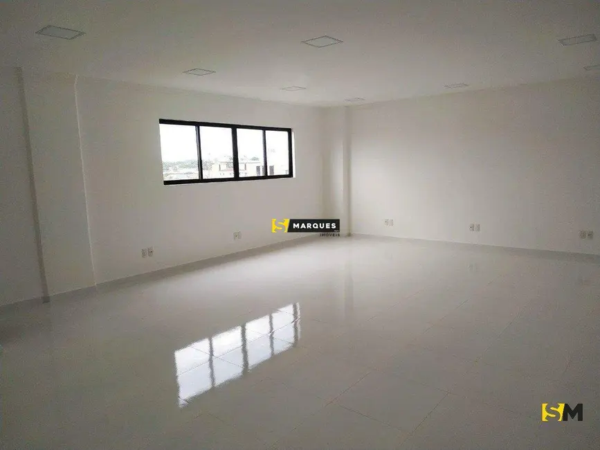Foto 3 de Sala Comercial para alugar, 56m2 em Bucarein, Joinville - SC