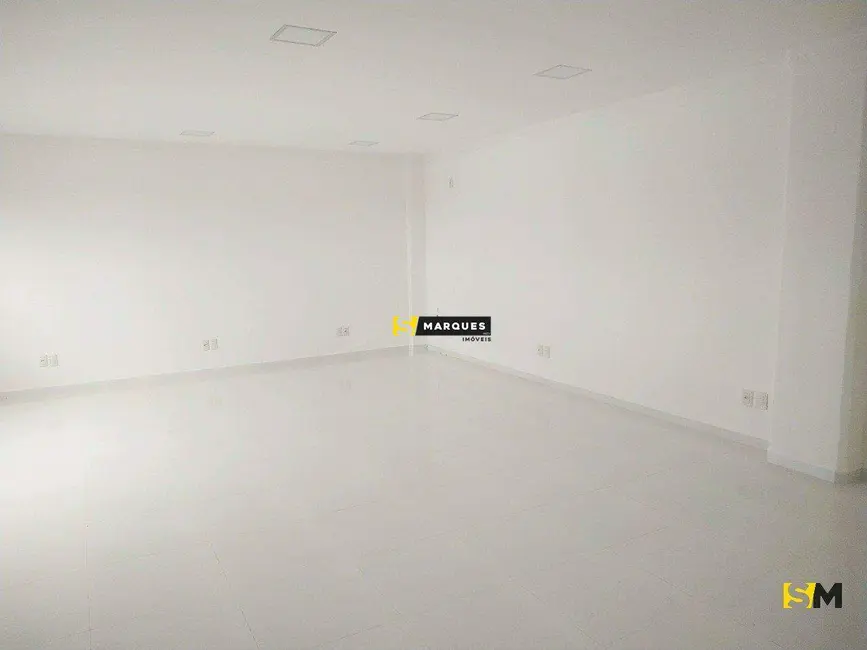 Foto 4 de Sala Comercial para alugar, 56m2 em Bucarein, Joinville - SC
