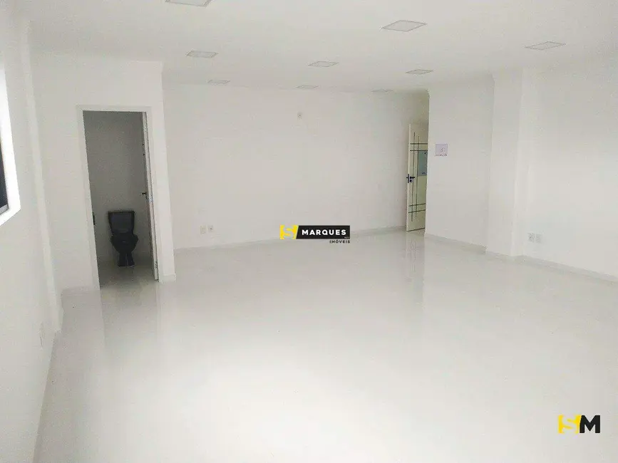 Sala Comercial para alugar, 56m2 em Bucarein, Joinville - SC - imagem 6 Foto 6 de Sala Comercial para alugar, 56m2 em Bucarein, Joinville - SC