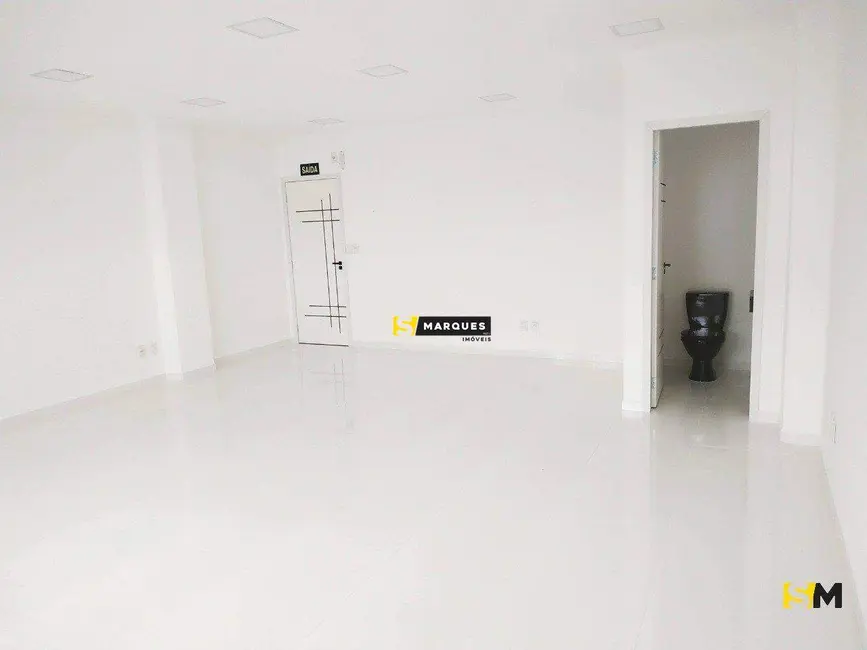 Sala Comercial para alugar, 43m2 em Bucarein, Joinville - SC - imagem 4 Foto 4 de Sala Comercial para alugar, 43m2 em Bucarein, Joinville - SC