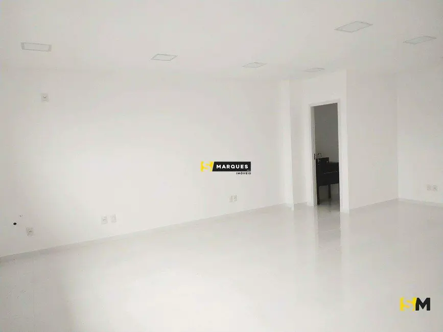 Sala Comercial para alugar, 43m2 em Bucarein, Joinville - SC - imagem 4 Foto 4 de Sala Comercial para alugar, 43m2 em Bucarein, Joinville - SC