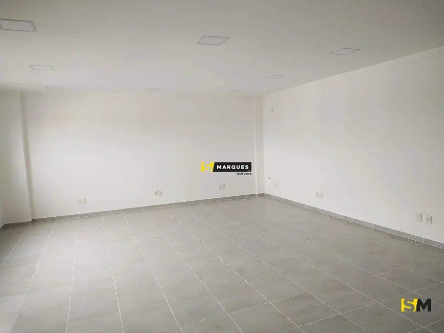Foto 4 de Sala Comercial para alugar, 56m2 em Bucarein, Joinville - SC