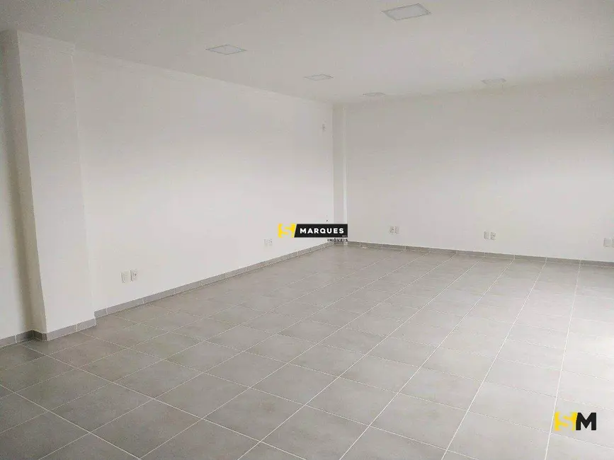 Sala Comercial para alugar, 56m2 em Bucarein, Joinville - SC - imagem 4 Foto 4 de Sala Comercial para alugar, 56m2 em Bucarein, Joinville - SC